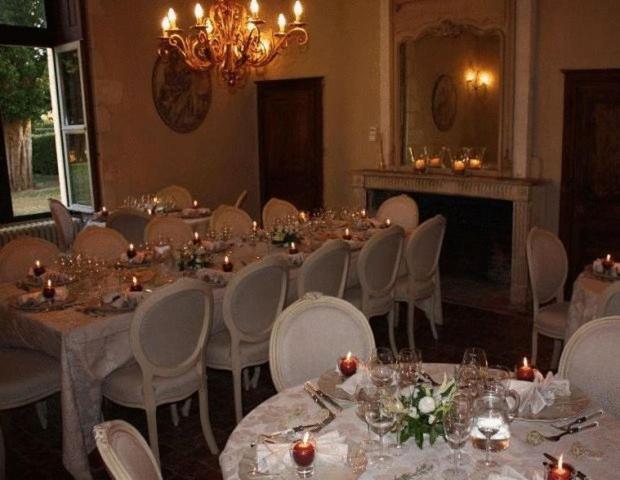 Chateau De Charge Hotel Tours Kültér fotó